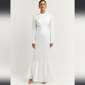 Dissh  Aisle Elegant Linen White Long Sleeve Maxi Dress